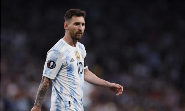 马斯克在白宫动手了?美财长:我可没揪